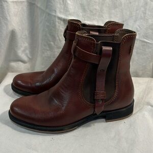 Like new! ECCO Brown Leather Chelsea Ankle Boots Block Heels Pull On EU 36 US 5
